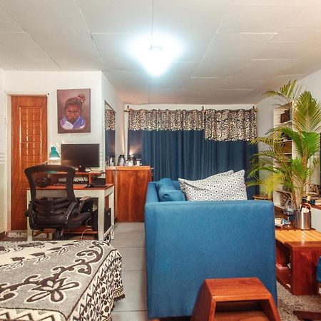Palm Springs Bed & Breakfast Bed & Breakfast Limbe Exterior photo